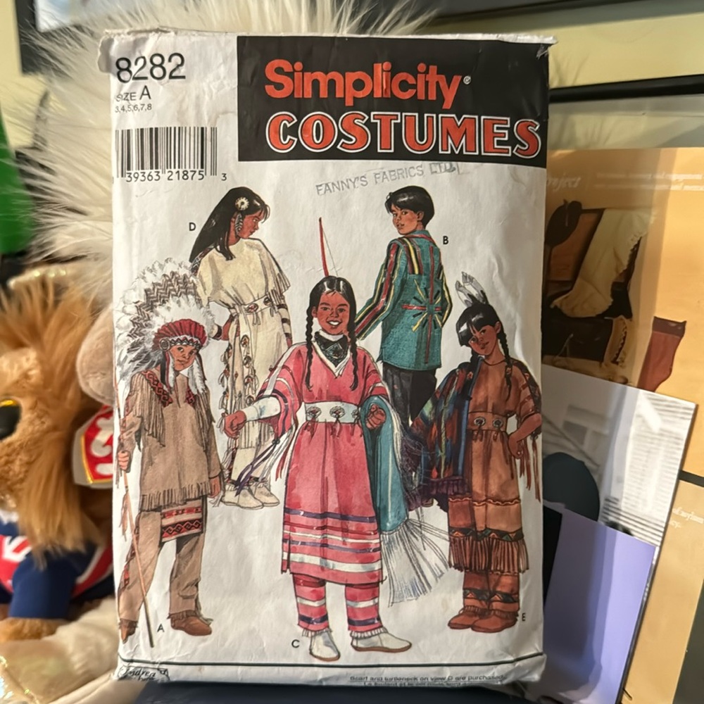 Simplicity Costumes Pattern 8282